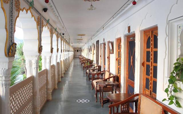 Hotel Pushkar Palace