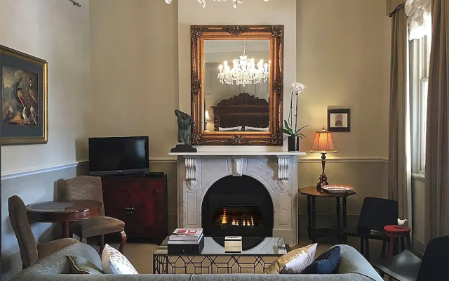 The Empyre Boutique Hotel