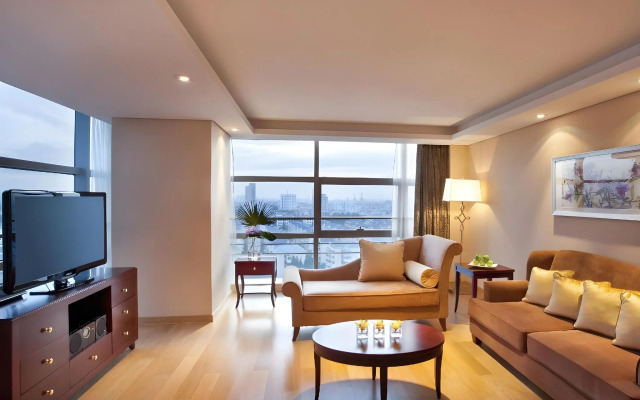 Regal Plaza Hotel & Residence Waigaoqiao