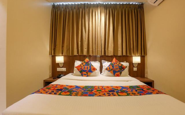 Fabhotel Royal International