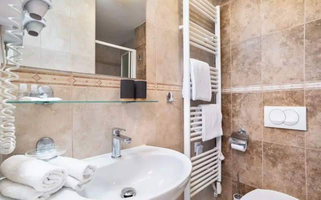 Marina Apartment Ammonite