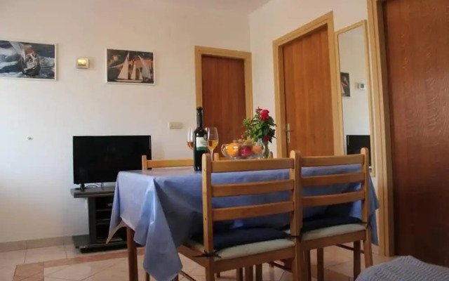 Sea View Apartment Orhideja, Sleeps 4