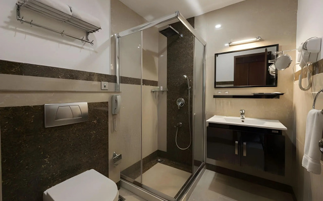 No. 18 Hotel