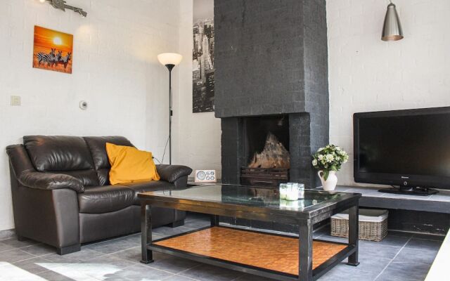 Amazing Home in Bruinisse With 2 Bedrooms and Wifi
