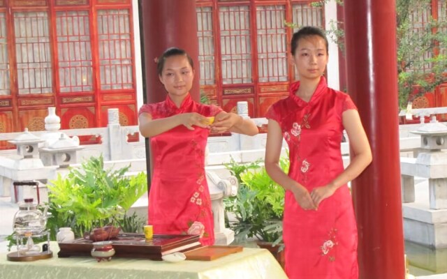 Tang Dynasty Art Garden Hotel