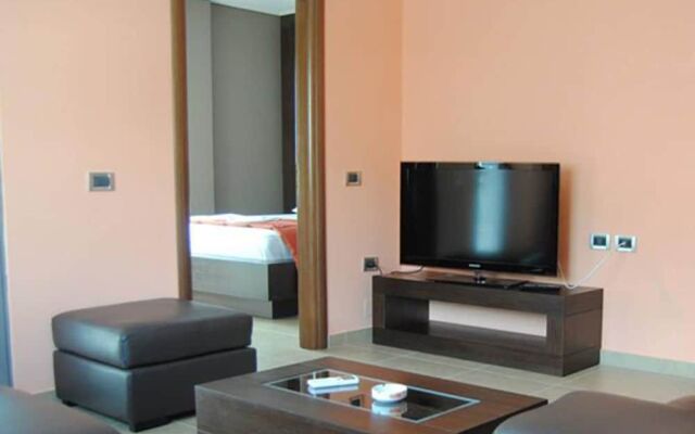 Lion Gate Hotel