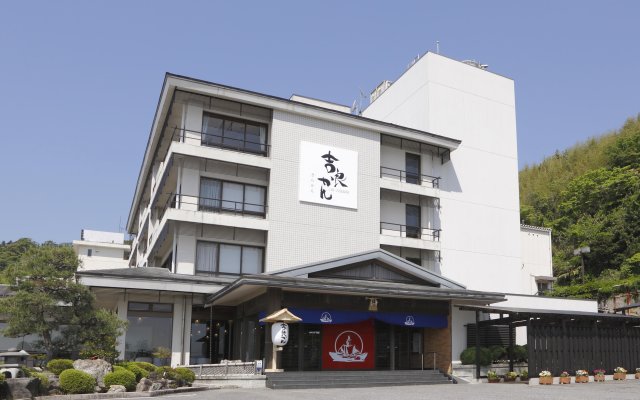 Kirakankou Hotel