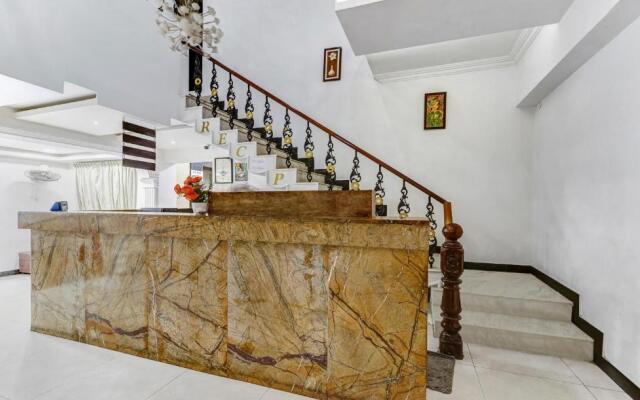 Treebo B Coral, 2 Km From Promenade Beach