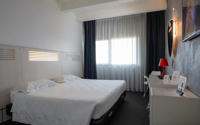 Daytona Business Hotel