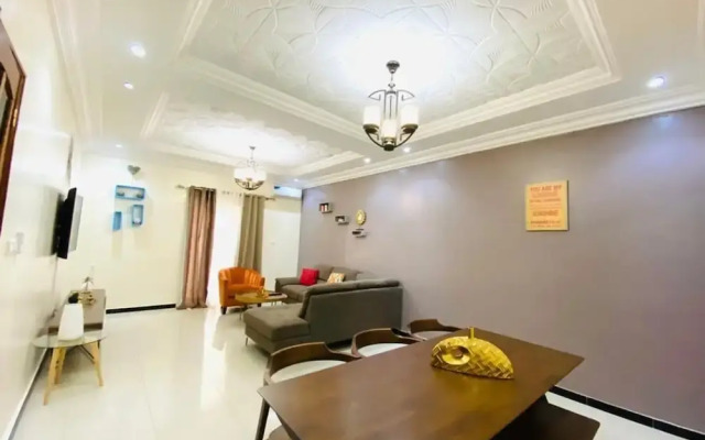 Mam Lovely 3-bed Apartment in Dakar-almadies