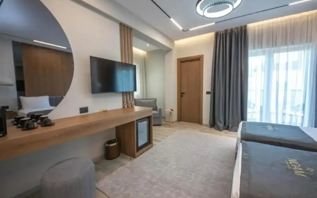Noam Luxury Hotel