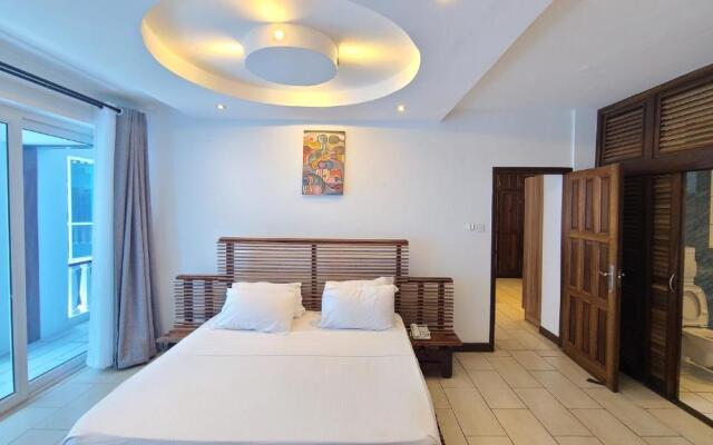 c3 Cowrie Shell Residences