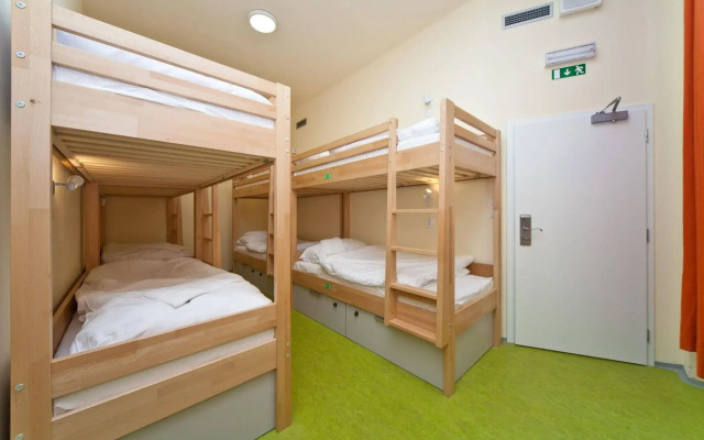 Hostel Ananas