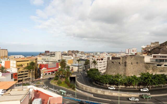 Emblematic and modern castle view+wifi