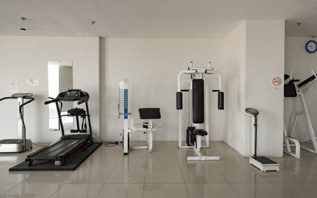 RedDoorz Apartment near Grand City Mall