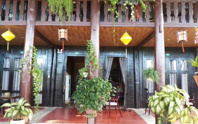 An Bang Stilt House