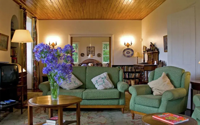 Villa Getaway in Santo Antonio da Serra