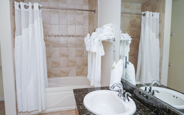 Holiday Inn Resort Grand Cayman by IHG