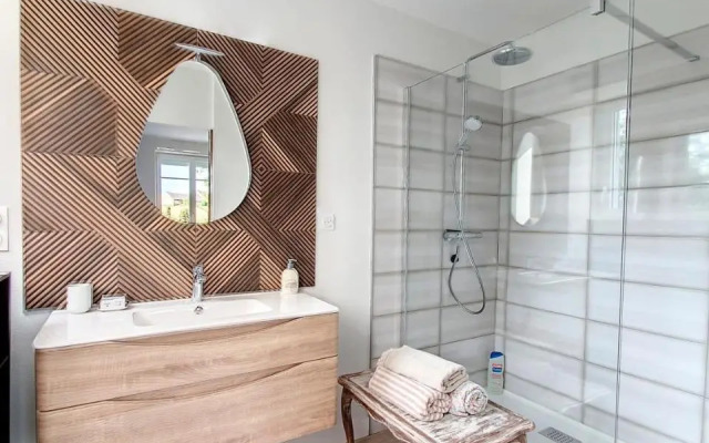 Au Mont Chez Vous #Jacuzzi et Vue Mont-St-Michel#