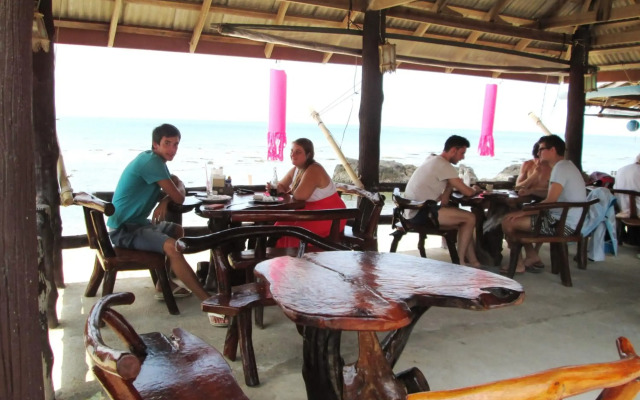 Lanta New Beach Bungalows