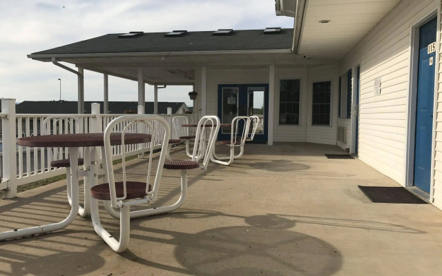 Motel 6 Front Royal, VA