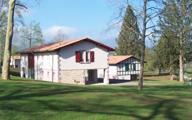 Domaine du Lac dHarrieta