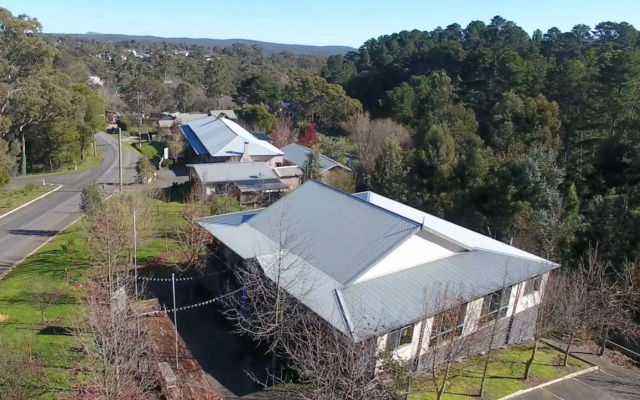 Cloverhill Hepburn Springs