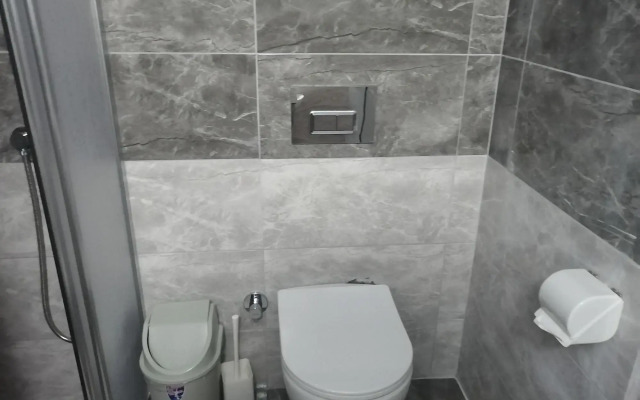 Sarsilmaz Otel