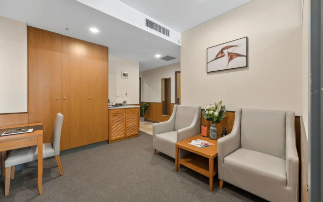 YEHS Hotel Sydney QVB