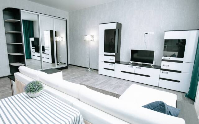 Pritomskij 15/1 Odnokomnatnye apartamenty -studija rjadom s Ledovym dvortsom