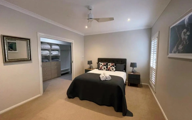 Seaview at Gerringong - newly listed for holidays – Guest Rooms – Gerringong
