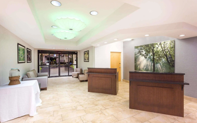 Wyndham Garden Greenville Airport