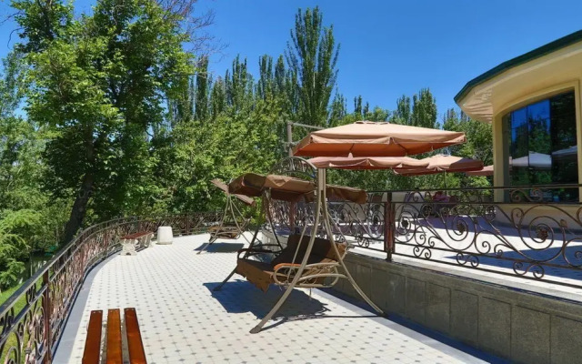 Wellmore Resort Hotel Charvak