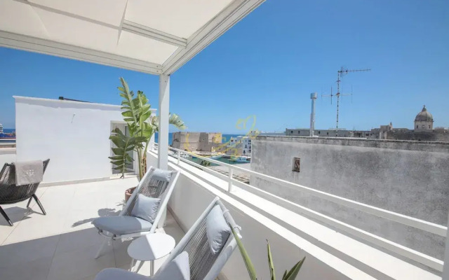 TD Palazzo Maris Il Gozzo Townhouse With Sea View