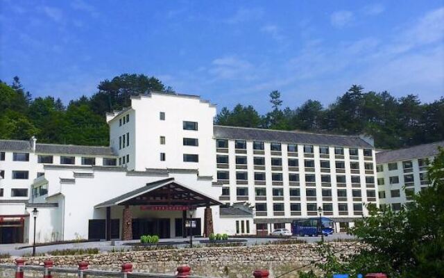 Tiantang Guzhai Holiday Hotel