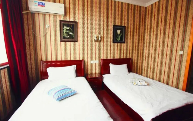 Wuzhen Yishuige Inn