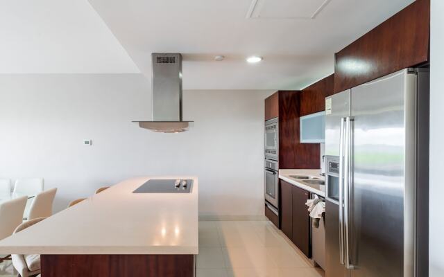 Z Casa Marea 2 Bedroom Condo by Redawning