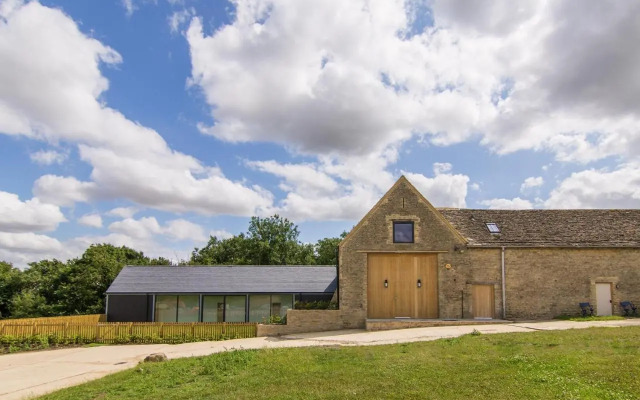 The Cotswold Barn