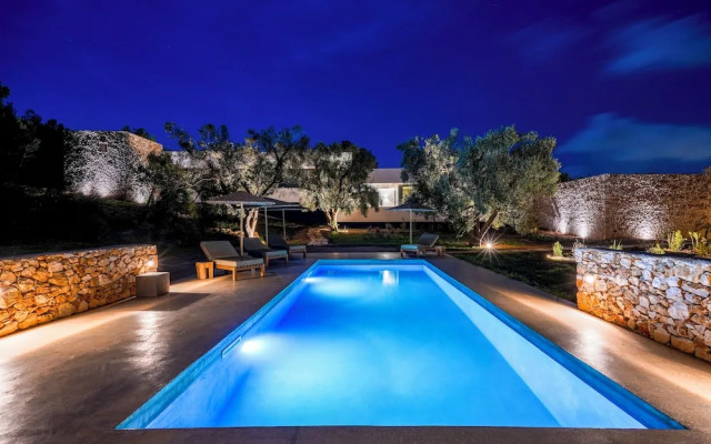 Botanico Villa & Suites