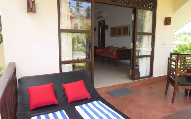 Lanka Beach Bungalows