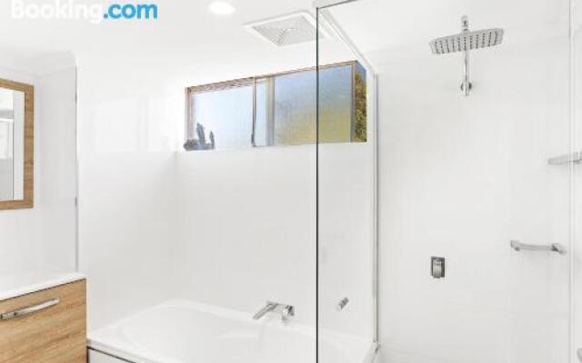 Luskin Lodge, Unit 10/29 Weatherly Close