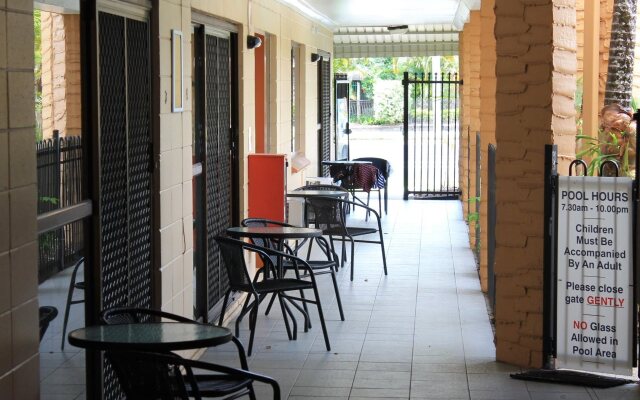 Oasis Inn Cairns