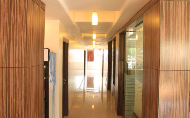 Hotel Sai Gurusthan