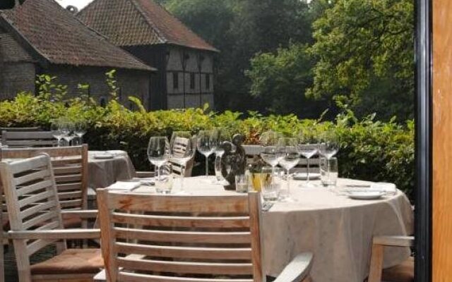 Restaurant and Hotel Bi'j de Watermölle