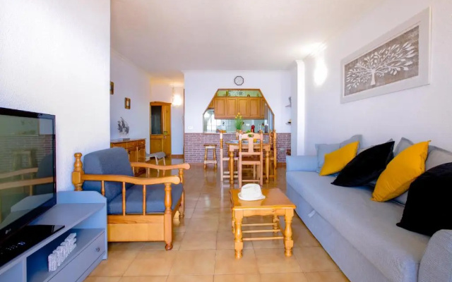 FRONT LiNE OCEAN ViEW 2BeD Wi-Fi YOUR HOLiDAY HOME