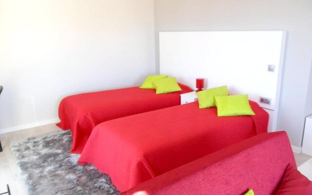 Studio in Vila Baleira, With Wonderful sea View, Shared Pool and Furnished Balcony - 400 m From the Beach
