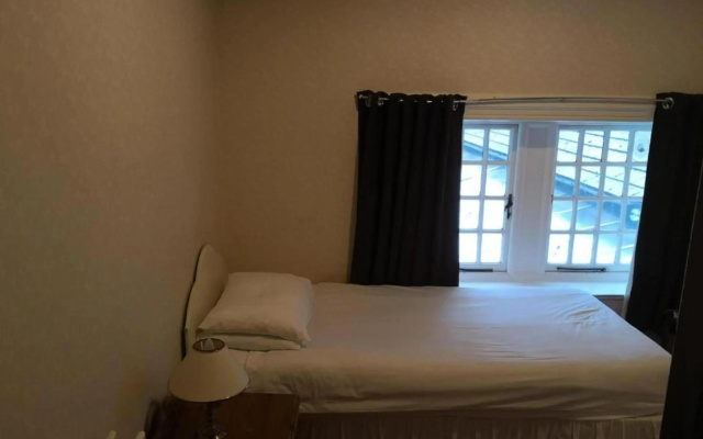 Oyo Dunmar House Hotel