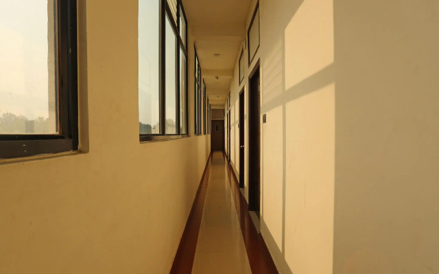 OYO Flagship 117 Hotel Prakash Palace