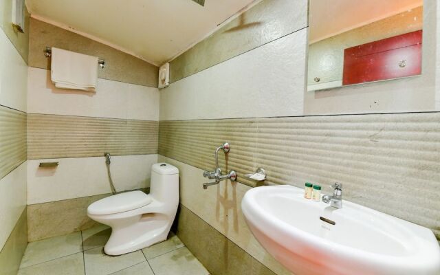 OYO 23482 Sht Symphony Premium Sharing Houseboat