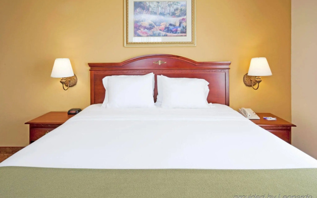 Holiday Inn Express Hotel & Suites Dallas - Duncanville by IHG